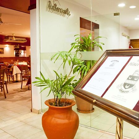 סנטיאגו דל אסטרו Hotel Coventry מראה חיצוני תמונה